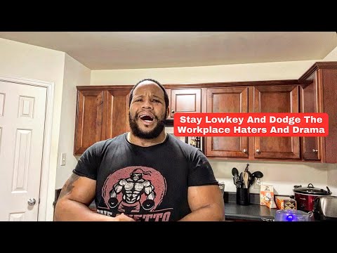 Видео: Как избежать ненавистников на работе, рабочей драмы и негатива