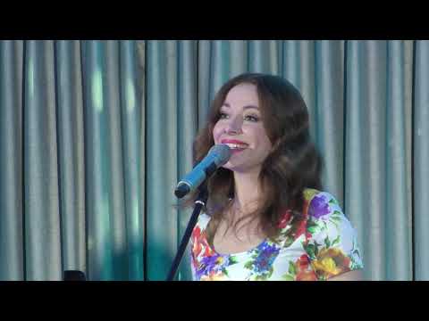 Видео: Екатерина Гусева - Довоюй родной