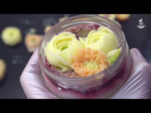 Видео: Оформляем баночки цветами из масляного крема