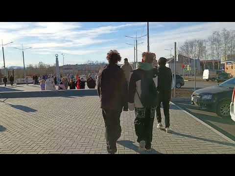 Видео: Осень порадовала Карпинск