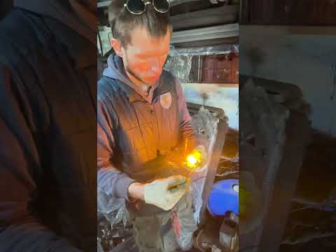 Видео: Урок 1 как проверить моторчик заднего дворника Chrysler Voyager 4