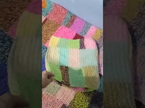 Видео: мое хобби ,связала сестре плед и наволочки на диван