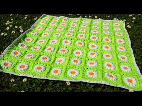 Видео: Квадратный мотив крючком с объемной ромашкой для  пледа. Crochet DIY