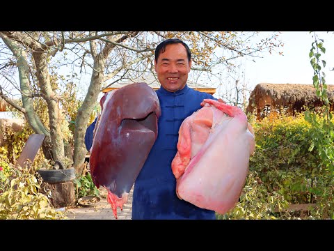 Видео: Ослиные кишки в горячей кастрюле! Пряный и вкусный, делимся с семьей! | дядя сельский гурман