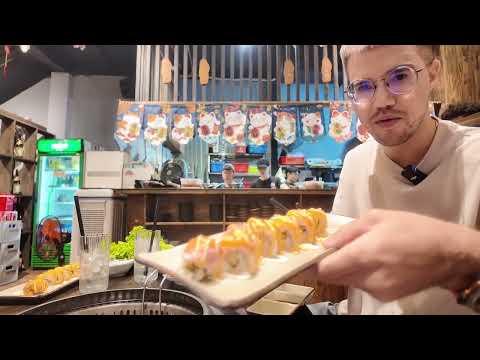 Видео: Шведский стол по Вьетнамски / Вечерний Дананг на мотоцикле