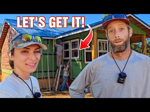 Видео: НЕ МОГУ ОСТАНОВИТЬСЯ! Передняя часть прихожей нашего коттеджного дома НУЖНА ОБШИВКА ИЗ БРЕВНА