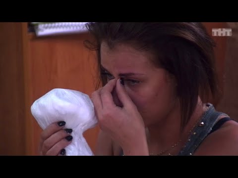 Видео: Олег Панов ударил Вику Берникову