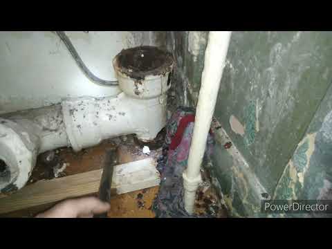 Видео: #сантехникавквартире Канализация, полотенцесушитель, разводка.