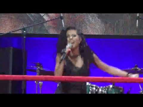 Видео: Нюша -Наедине(Партийная Зона,17.5.16)