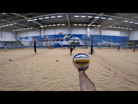 Видео: Пляжный волейбол от первого лица | Пляжники vs Классиков |Красильников и Лешуков против «Dream Team»