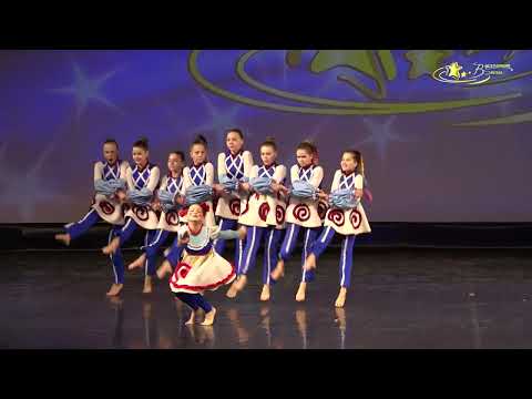 Видео: ТАНЕЦ "КРАСА-ДЛИННАЯ КОСА" ХОРЕОГРАФИЧЕСКАЯ СТУДИЯ "GRAND DANCE"