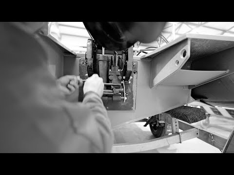 Видео: Устанавливаем простой и понятный гидроподъем на моторы 25, 30, 40 сил!