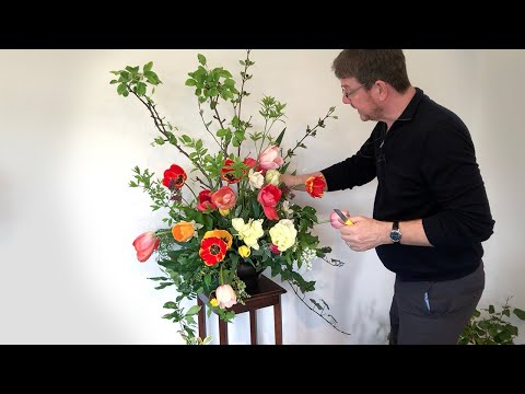 Видео: Как создать дизайн весеннего сада с тюльпанами БЕЗ ПЕНЫ