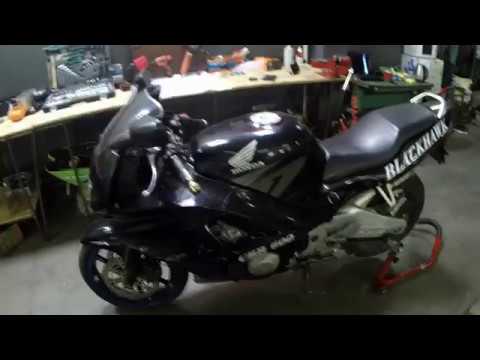 Видео: Чистка и синхронизация карбюраторов Honda CBR600F3, после "умельцев")))