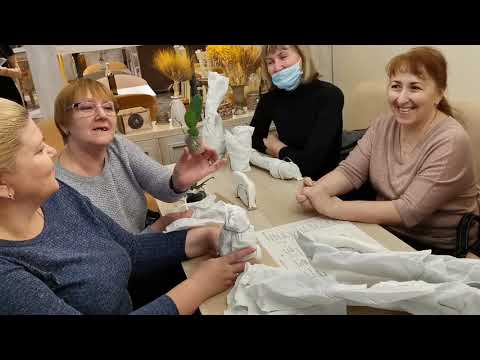 Видео: Распаковка посылки с орхидеями  - приятный повод для встречи орхоманов чата Орхидеи Омск)))))))