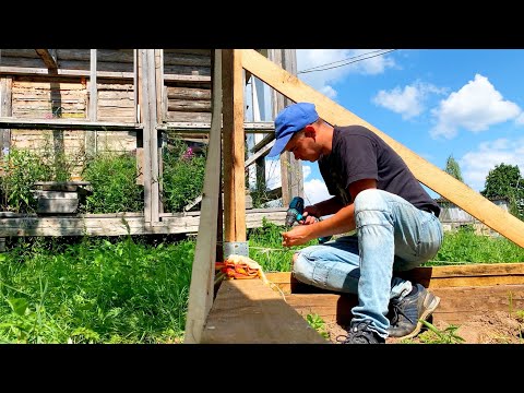 Видео: СТРОИТЕЛЬСТВО АМБАРА! НАЧАЛО! К НАМ ПРИШЁЛ ЁЖИК И ВСЁ СЪЕЛ!