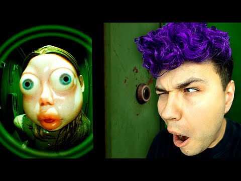 Видео: КТО за ДВЕРЬЮ? 👀 НЕ ВПУСКАЙ её к СЕБЕ ДОМОЙ