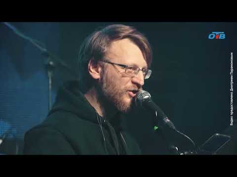 Видео: Дмитрий Парамонов рассказал о себе и об изготовлении гуслей на Урале. 