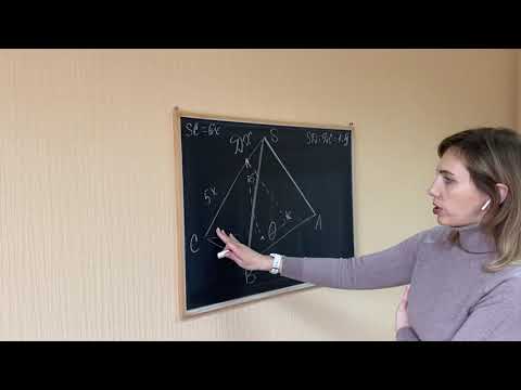 Видео: В12 РТ2020 (угол между прямыми)