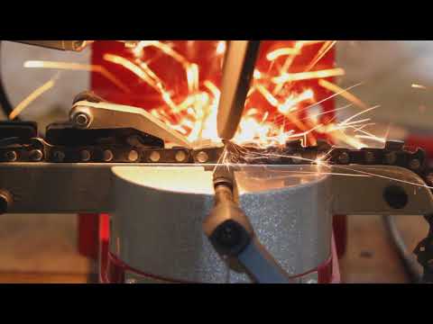 Видео: Профессиональный станок для заточки цепей  Einhell GC CS 235 E