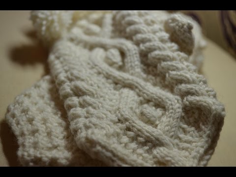 Видео: Варежки спицами с косами и шишечками (продолжение 3).