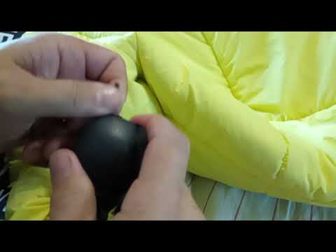 Видео: Самый простой способ снятия магитной клипсы с одежды