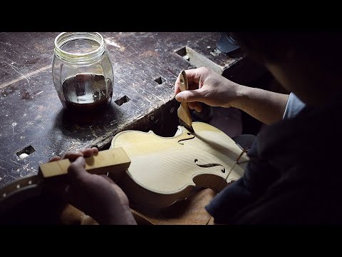 Видео: Процесс изготовления скрипки. Южнокорейский мастер инструментов