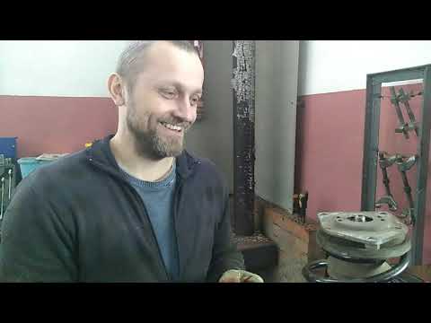 Видео: Mercedes-Benz B200  - Замена передней пружины.