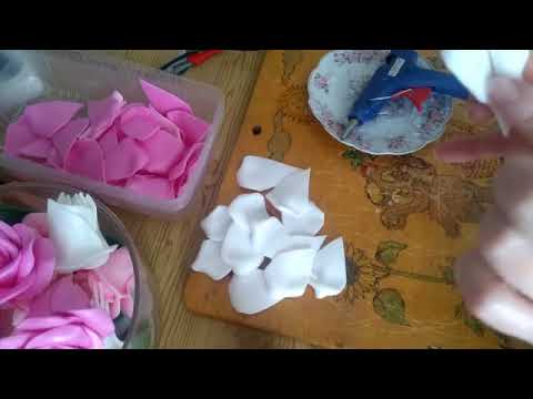 Видео: #светильник#изолон  ,,РОЗЫ В ШЛЯПНОЙ КОРОБКЕ,,Светильники из изолона.