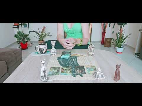 Видео: Някой те сънува #tarot #таро #отношения #любов #сън