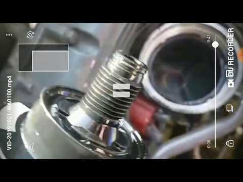 Видео: СКАНИЯ - замена топливного фильтра. Важные мелочи ТО SCANIA