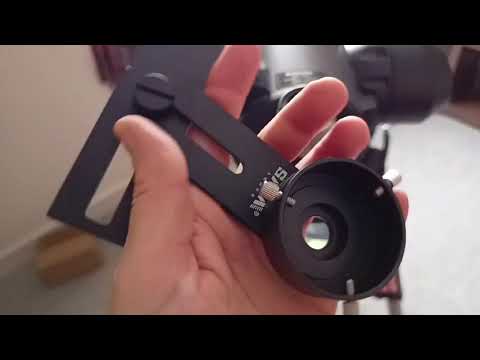 Видео: Smartphone adapter for telescope or binoculars.Адаптер для смартфонов на телескоп или бинокль.