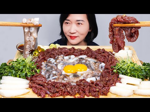 Видео: СЫРАЯ ГОВЯДИНА(ЮХОЕ),СЫРОЙ МАЛЕНЬКИЙ ОСЬМИНОГ АСМР МУКБАНГ EATING SOUNDS