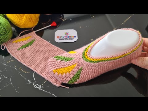 Видео: Как связать пинетки-носочки с узором "листочки" женские ✅