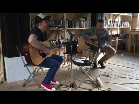 Видео: Валентин Стрыкало - Кладбище самолетов (Summer Breeze Cover) Квартирник 30/06/17