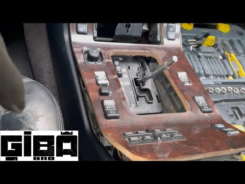 Видео: Как снять дерево центральной консоли на W140 Стосороковом Кабане #w140 #mercedesw140 #w140club #v12