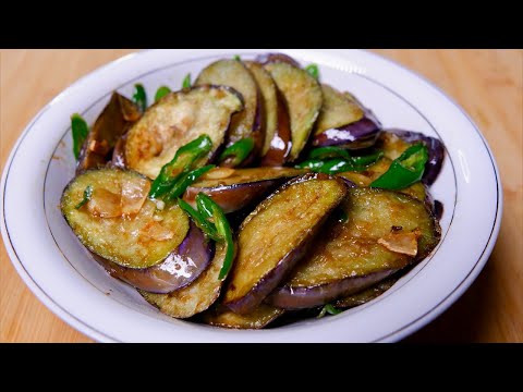 Видео: Баклажаны, приготовленные таким образом, получаются очень вкусными и пикантными.