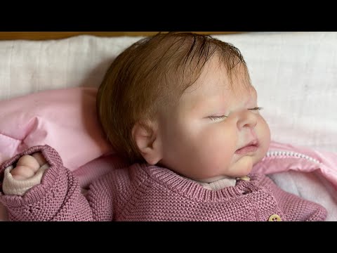 Видео: Прогулка с силиконовым реборном Вероникой в Александрове #fullbodysilicone #rebornbaby #newborn
