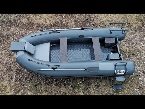 Видео: Обзор лодки РИБ VOYAGE 390 в интересной румпельной комплектации. 