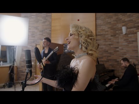 Видео: Чужие губы кавер - Funky MAF