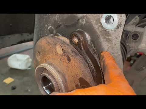 Видео: Замена переднего ступичного подшипника AUDI A5