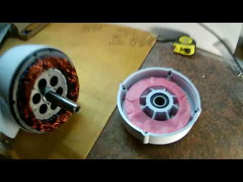 Видео: Ветрогенератор из Китая FM-3 обзор комплекта. Часть первая.