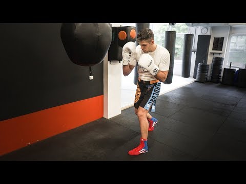 Видео: Как бить разрушительный удар / Ноги как пружины