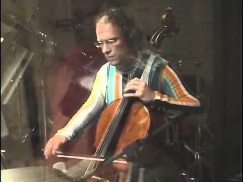 Видео: Сурганова и Оркестр — Далеко (Соль)