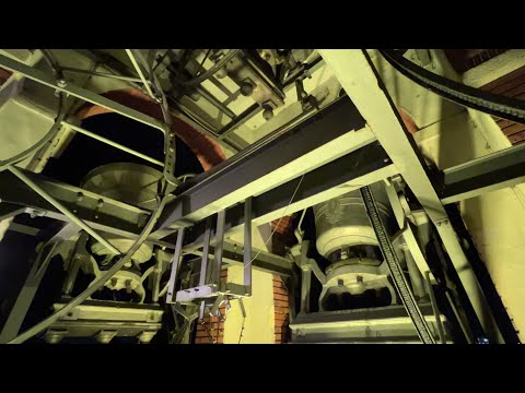 Видео: Красивые колокола Понтевеккьо звонят во время праздника святого покровителя