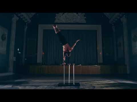 Видео: Номер Эквилибр на тростях Виктор Левошук