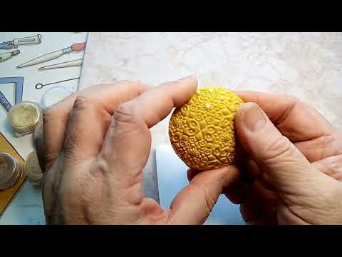 Видео: ДУТАЯ БУСИНА ИЗ ПОЛИМЕРНОЙ ГЛИНЫ