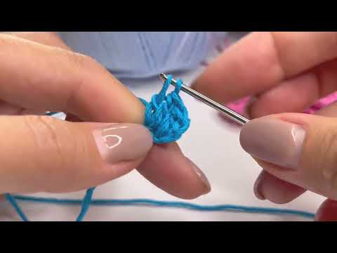 Видео: Как вязать столбик с накидом крючком.  Crochet для начинающих