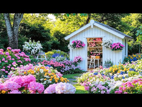 Видео: Красочный цветочный сад в коттедже🌿Расслабляющая садовая прогулка и тихий задний двор: вдохновени...