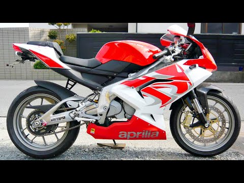 Видео: 🔥 Aprilia RS 125 - ДвухТактная Мощь 🚀!